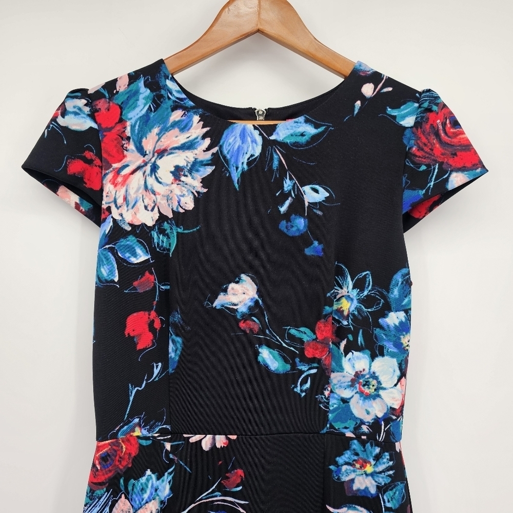 BETSEY JOHNSON Mod Women's Floral Stretch Midi Sheath Dress Size 6 Black Red - Picture 4 of 8